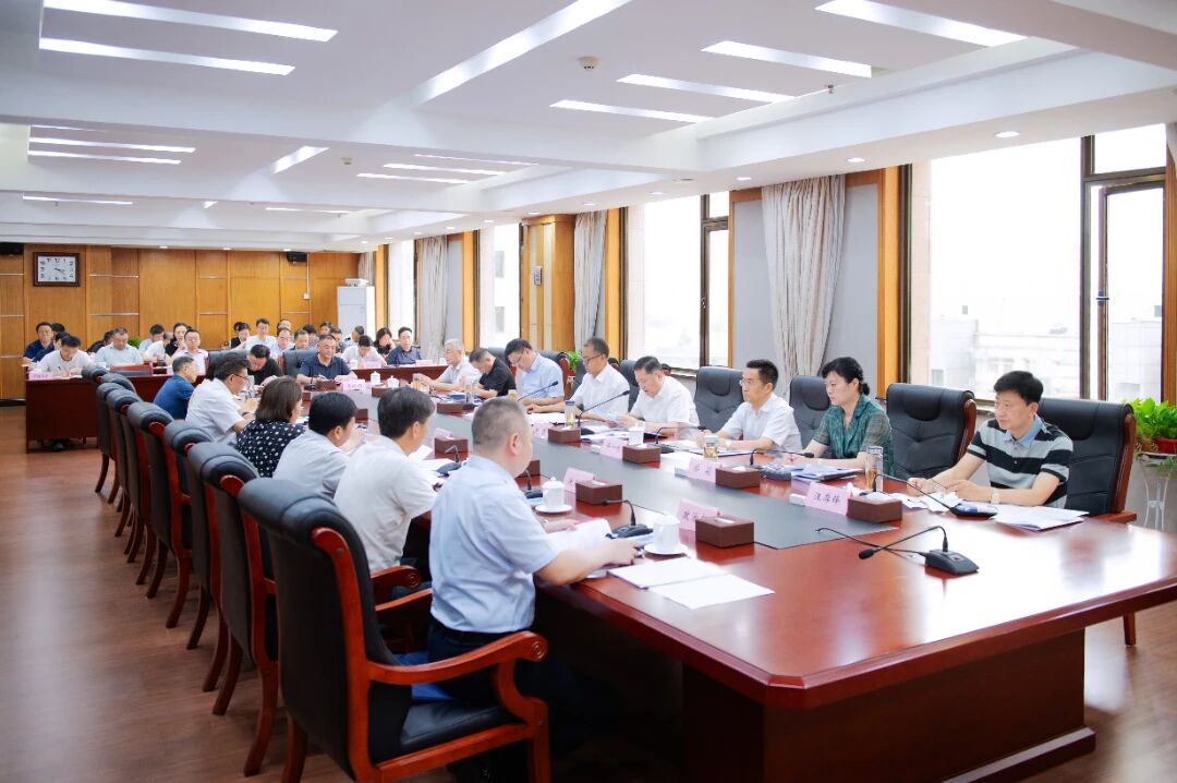 湖北省检察院召开党组（扩大）会暨机关党的建设工作领导小组会议